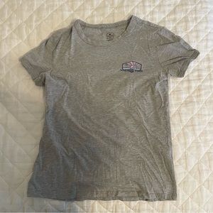 Gray Vineyard Vines T shirt